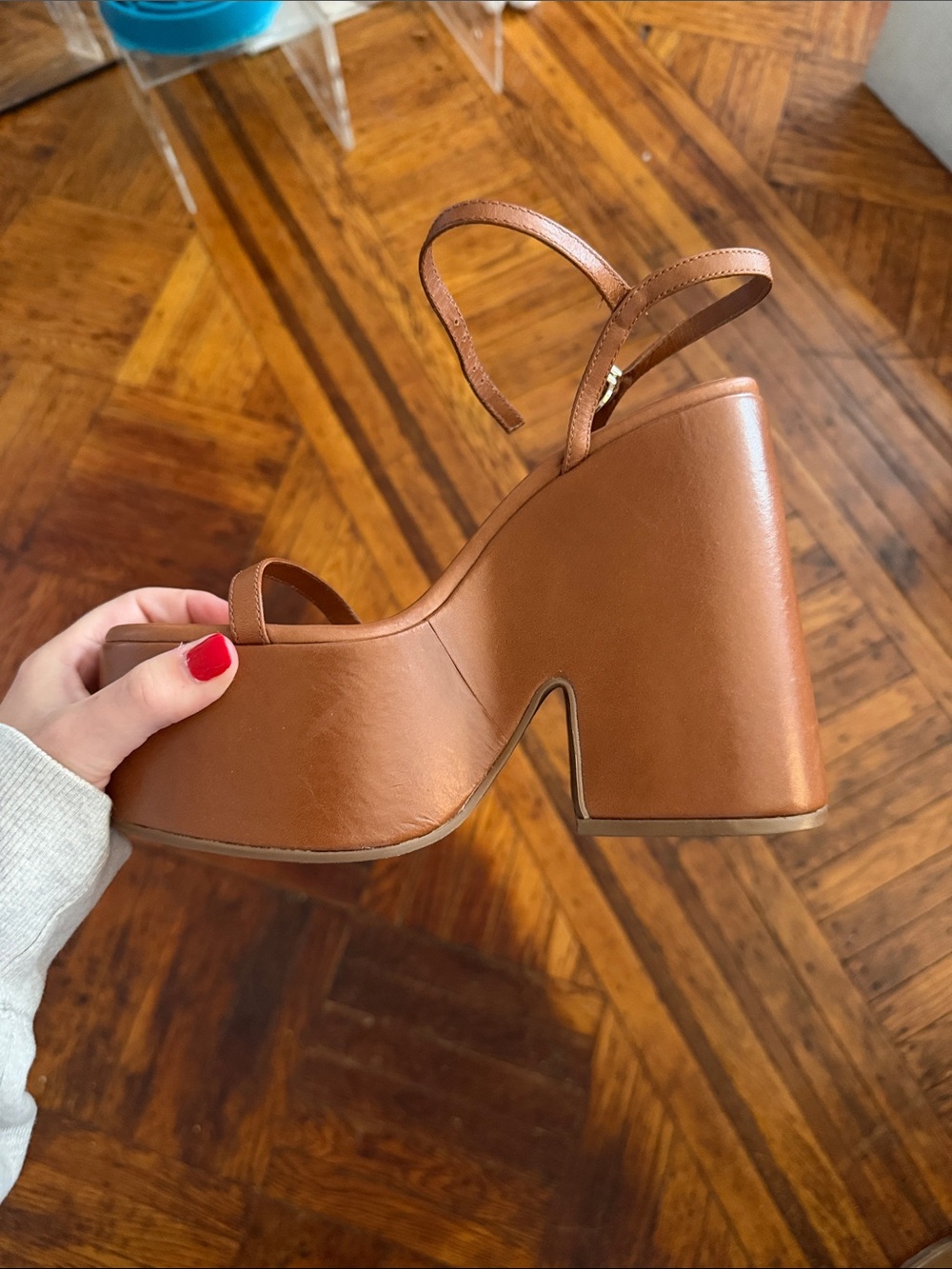 Larroude Wanda platform wedge